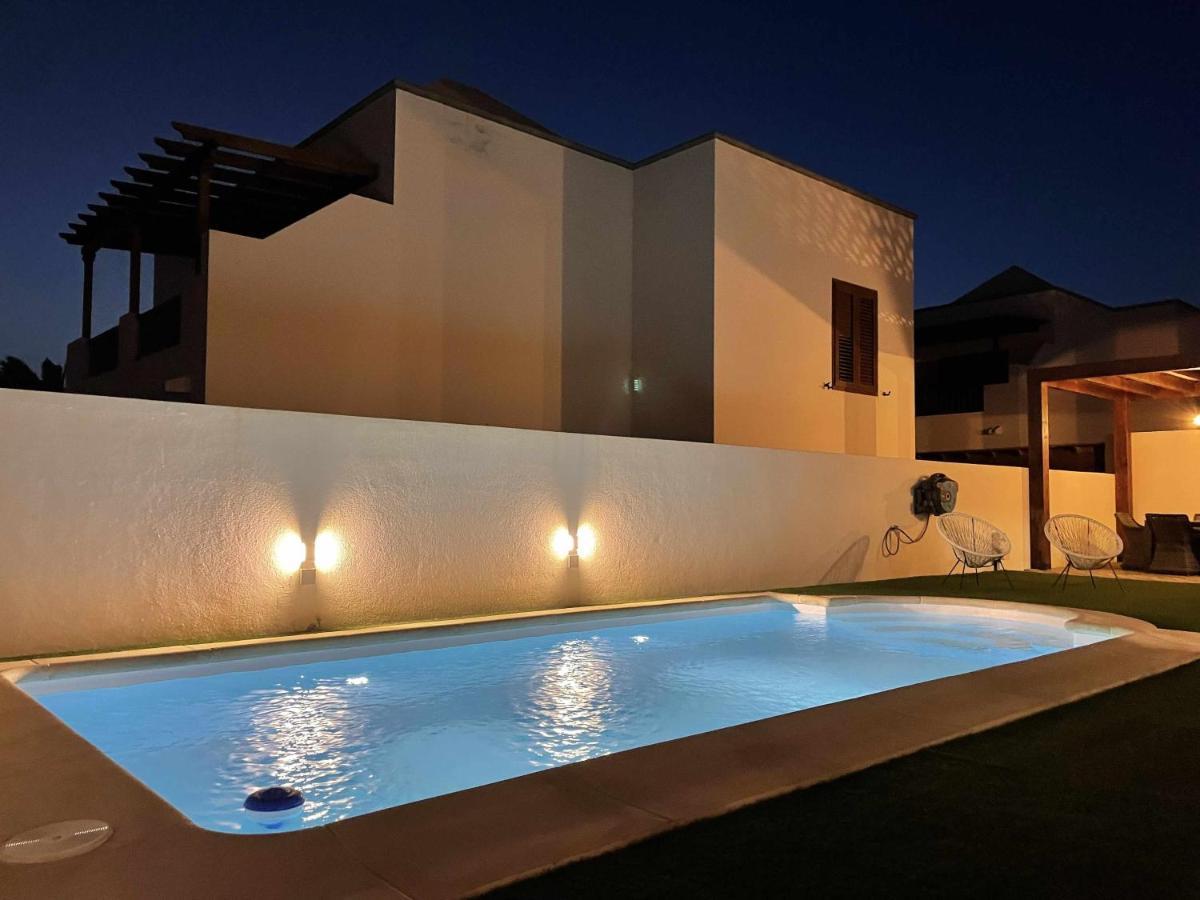 Holyhome Villa Cinema Perfect For Families Costa Teguise Bagian luar foto