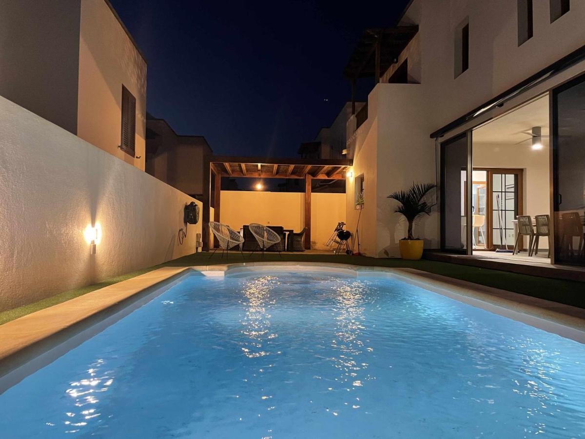 Holyhome Villa Cinema Perfect For Families Costa Teguise Bagian luar foto